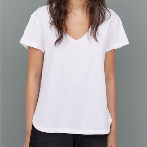 H&M basic white v-neck